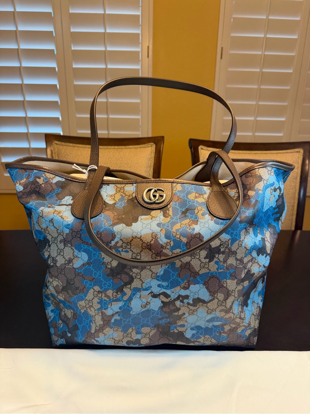 New Authentic Gucci GG Supreme Logo Tote Bag and Pouch Blue Brown Large - Picture 3 of 16
